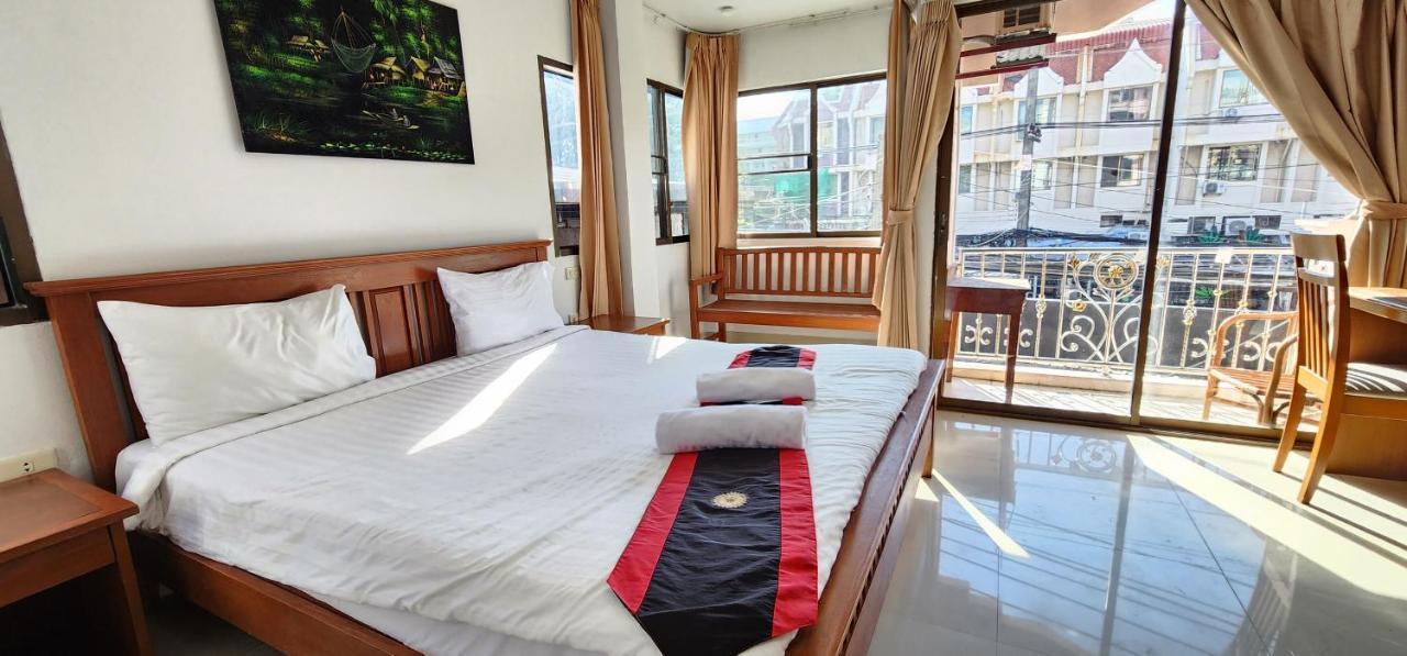 Royal Sweet Hotel Patong Luaran gambar