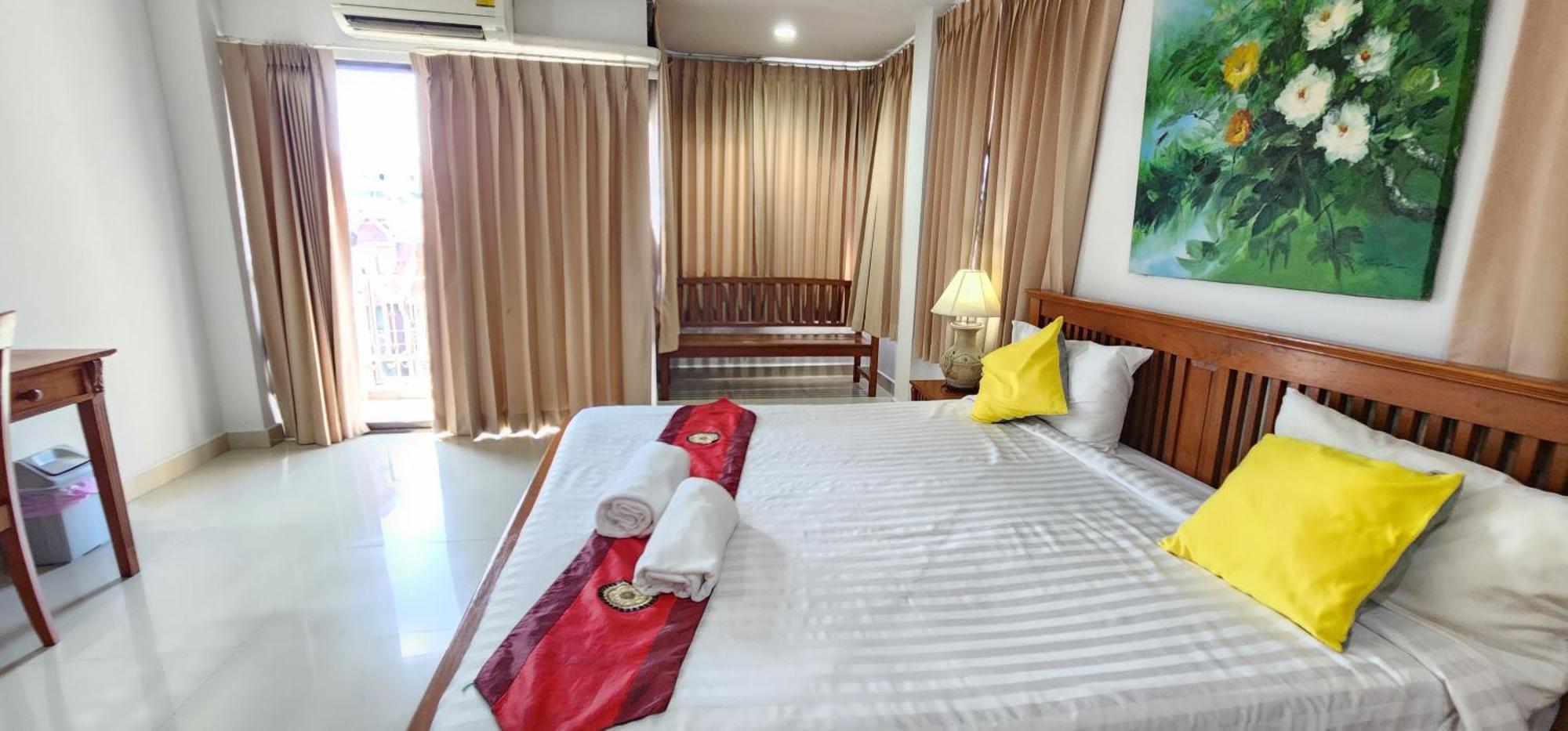 Royal Sweet Hotel Patong Luaran gambar