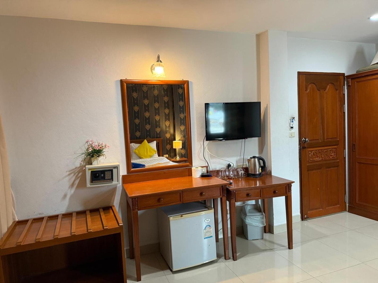 Royal Sweet Hotel Patong Luaran gambar
